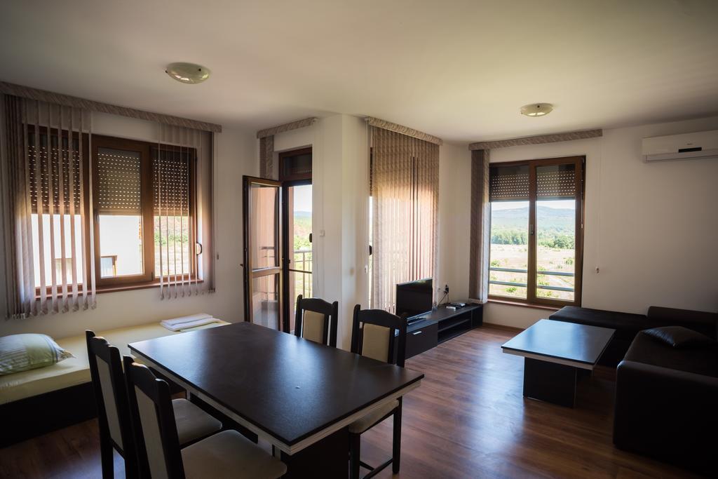 Guest House Georgievi Primorsko Eksteriør billede